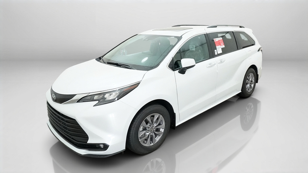 2026 Toyota Sienna XLE
