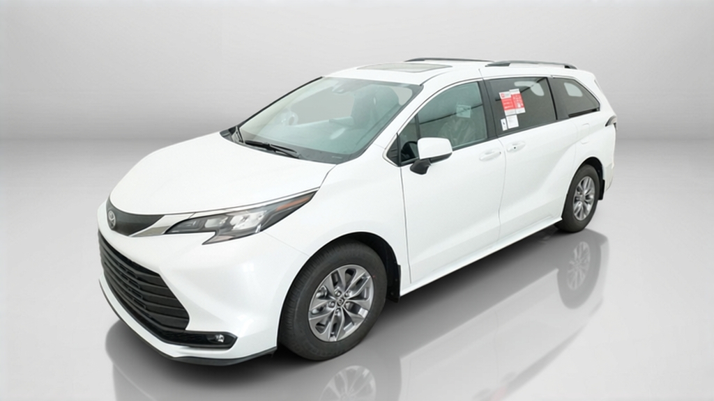 New 2026 Wind Chill Pearl Toyota XLE image 18
