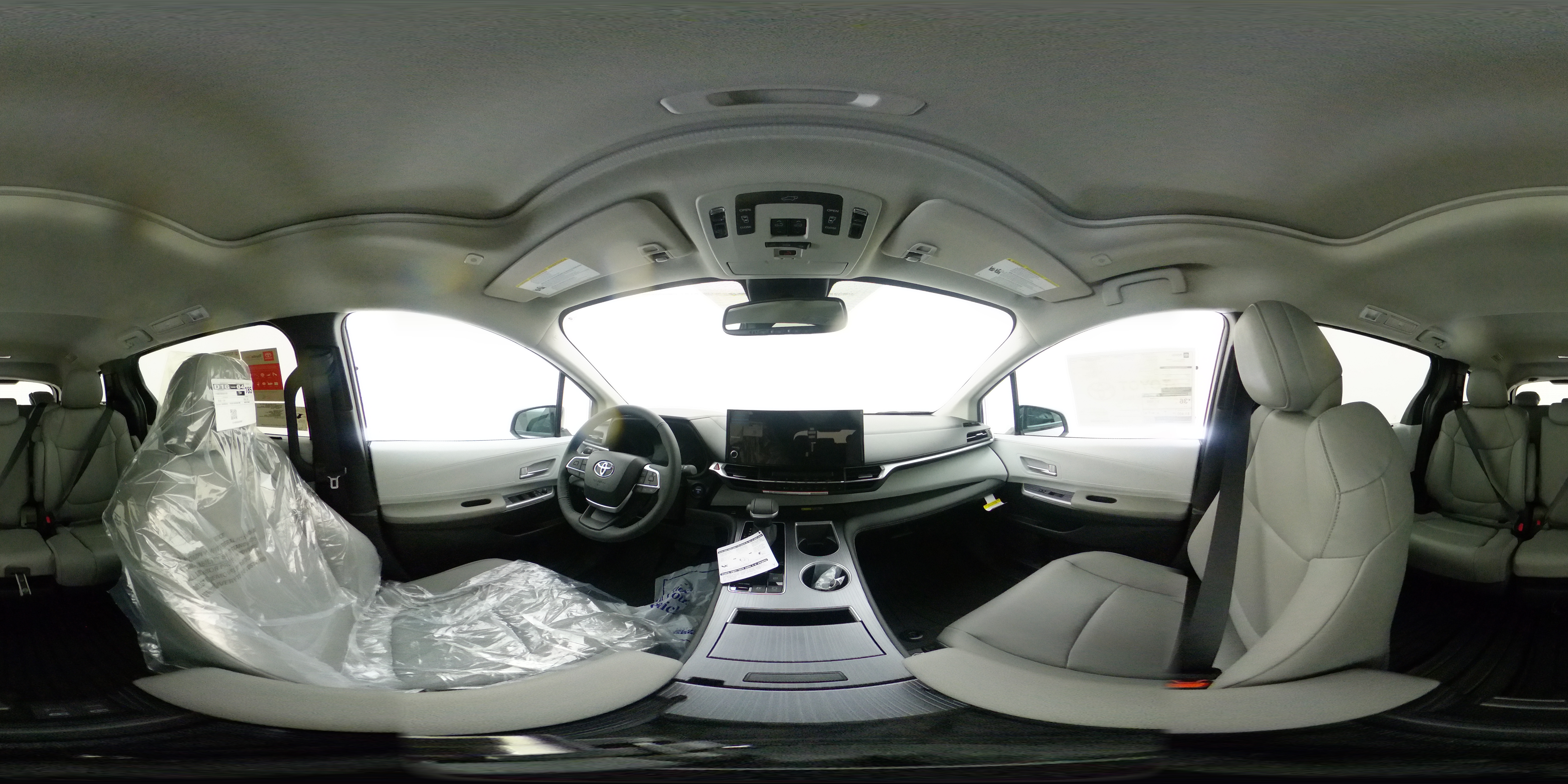 New 2026 Wind Chill Pearl Toyota XLE 360 Panorama 1