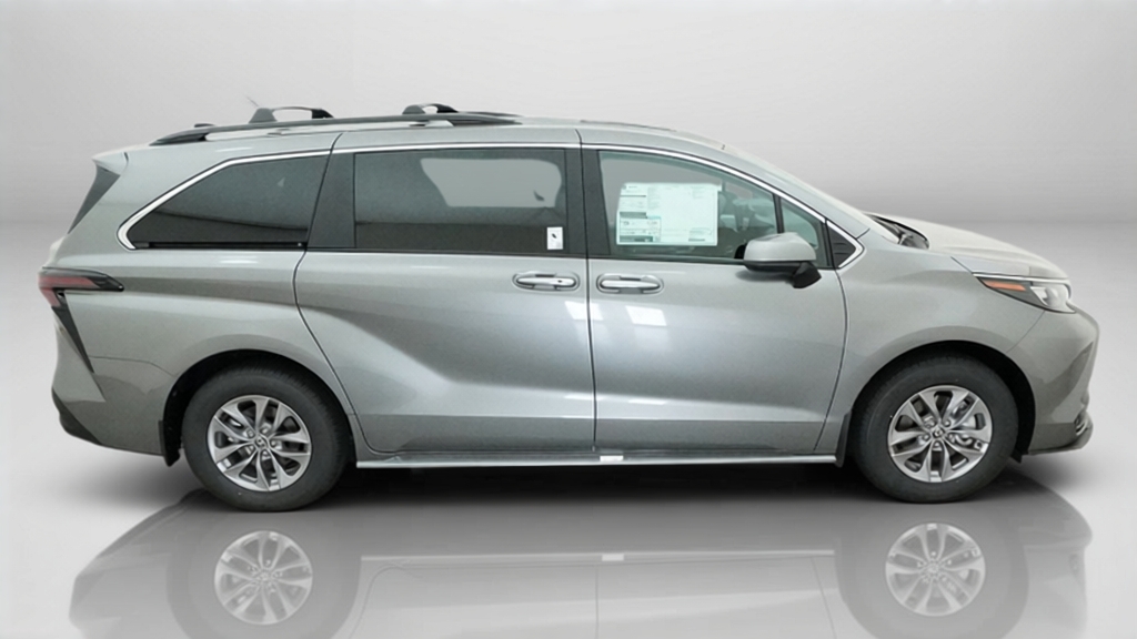 New 2026 Toyota Sienna Van