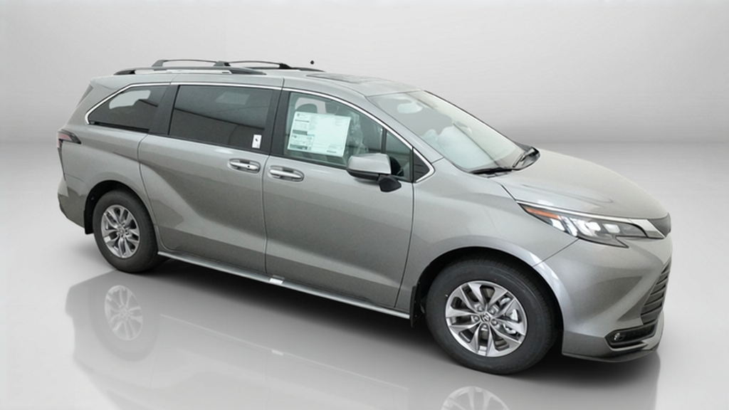 New 2026 Toyota Sienna Van
