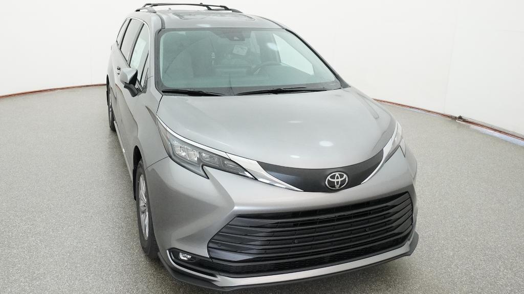 New 2026 Toyota Sienna Van