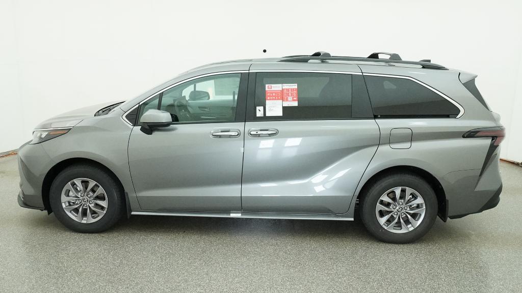 New 2026 Toyota Sienna Van