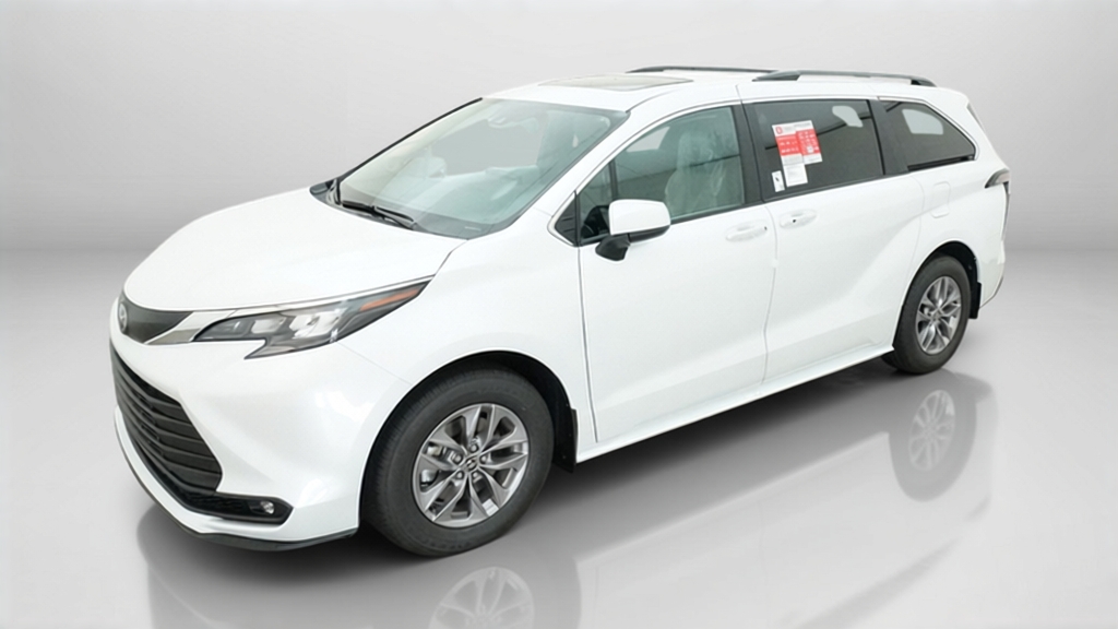 2026 Toyota Sienna XLE