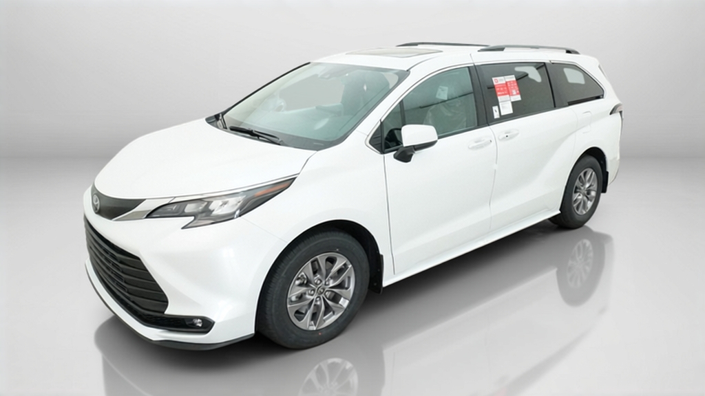 2026 Toyota Sienna XLE