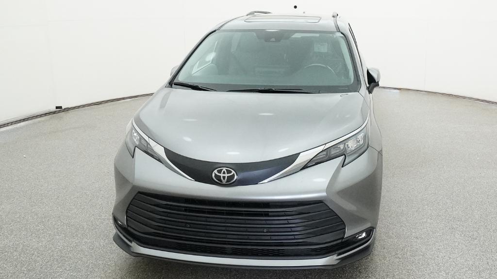 New 2026 Toyota Sienna Van