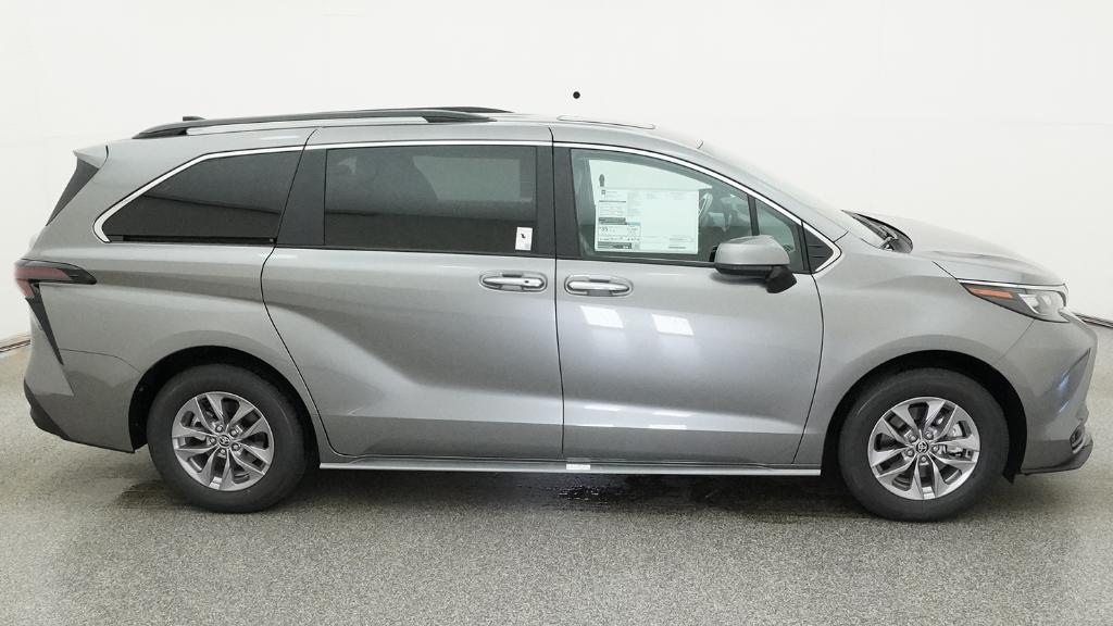 New 2026 Toyota Sienna Van