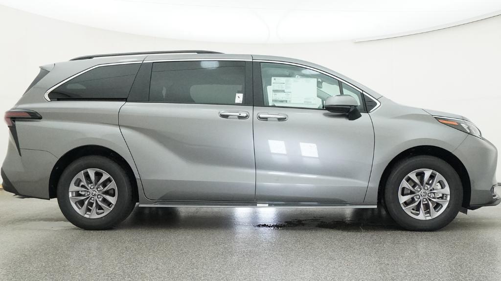 New 2026 Toyota Sienna Van