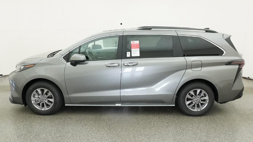 New 2026 Toyota Sienna Van