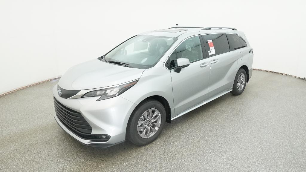 2025 Toyota Sienna XLE