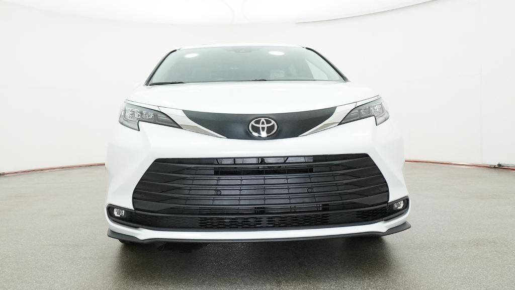 New 2026 Toyota Sienna Van