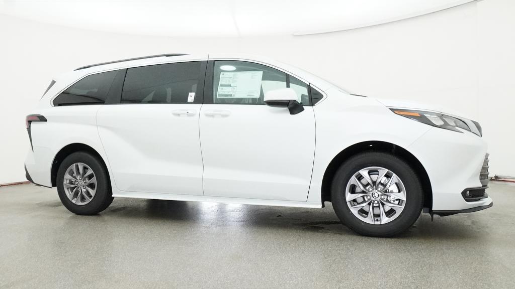 New 2026 Toyota Sienna Van