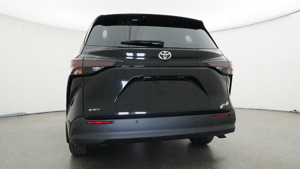 New 2026 Toyota Sienna Van