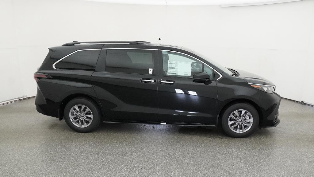 New 2026 Toyota Sienna Van