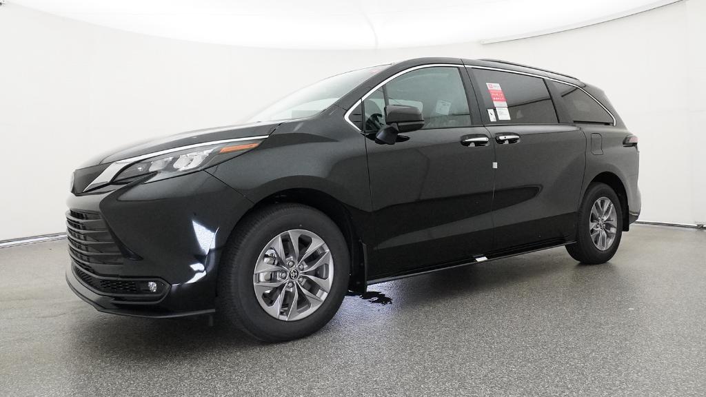 New 2026 Toyota Sienna Van