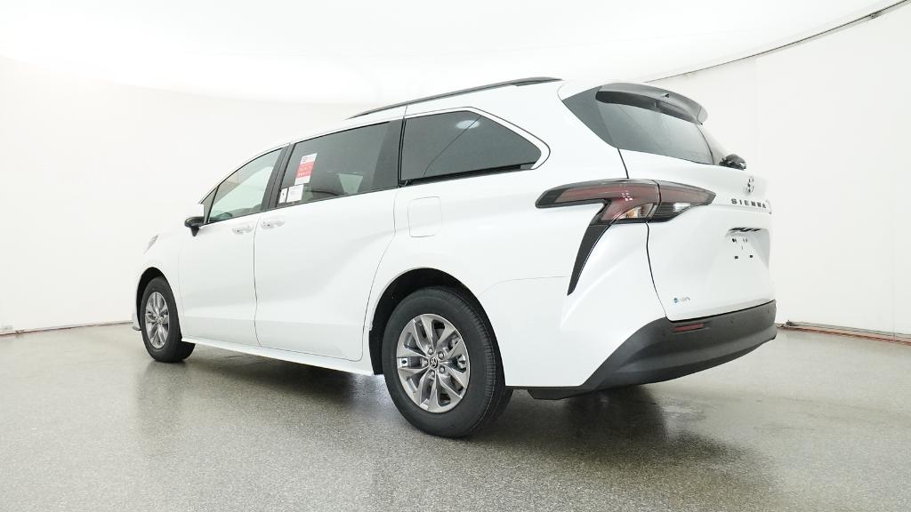 New 2026 Wind Chill Pearl <sup>1</sup> Toyota  XLE image 53