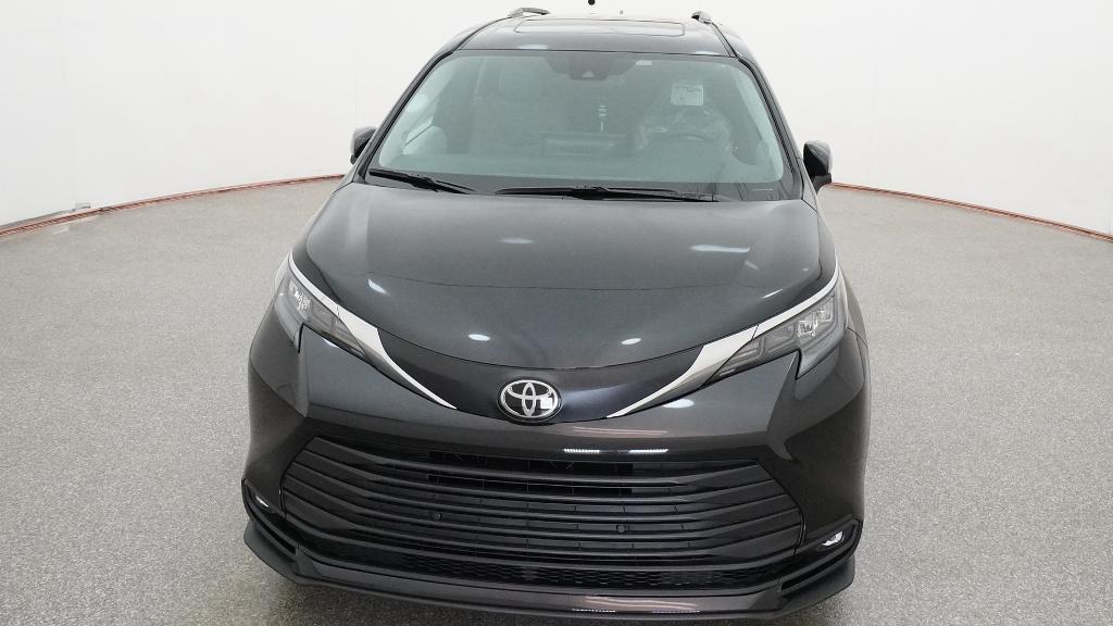 New 2026 Toyota Sienna Van