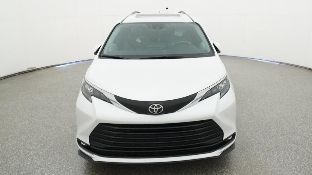 New 2026 Toyota Sienna Van