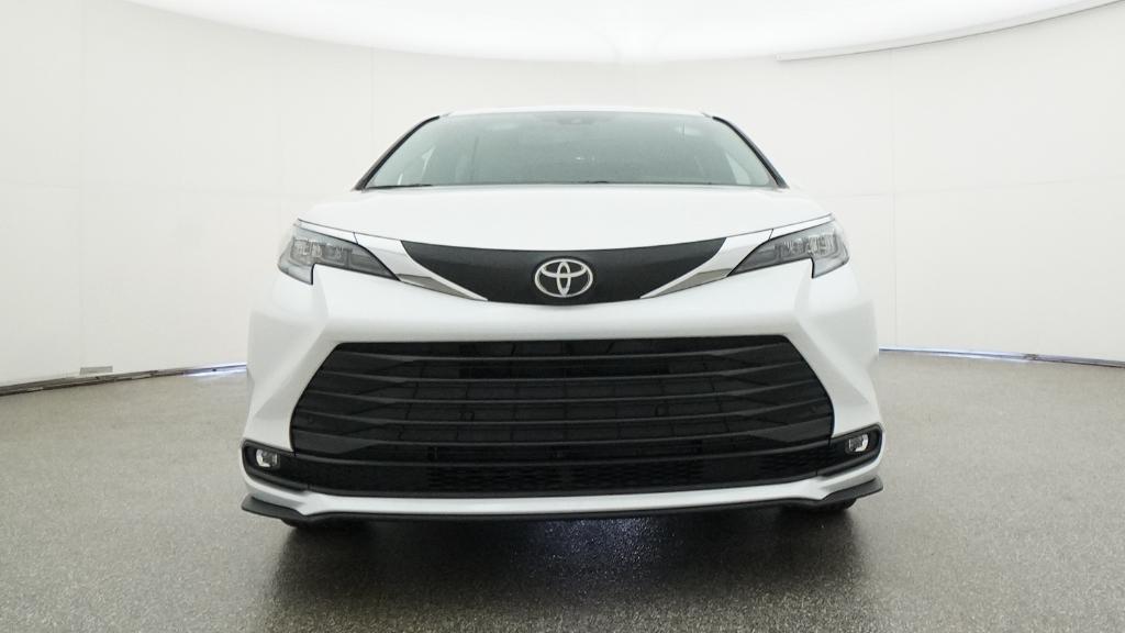 New 2026 Toyota Sienna Van