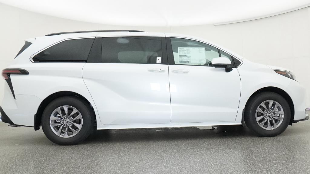 New 2026 Toyota Sienna Van