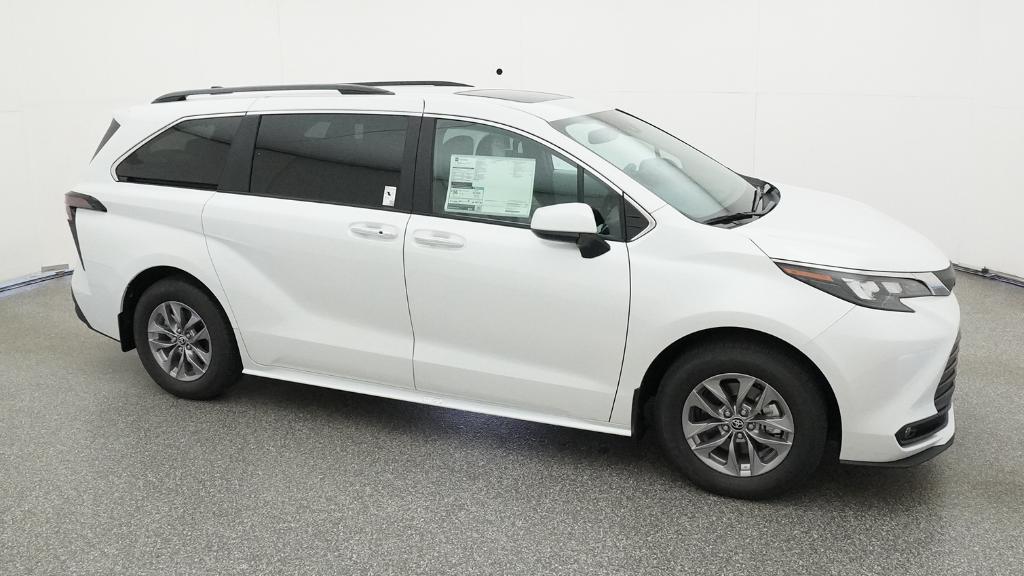 New 2026 Toyota Sienna Van