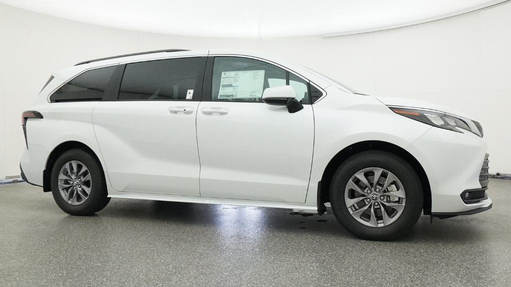 New 2026 Toyota Sienna Van
