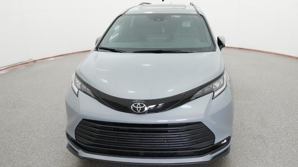 New 2026 Toyota Sienna Van