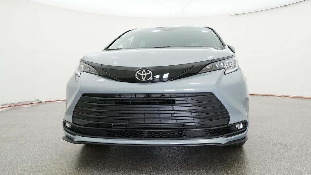 New 2026 Toyota Sienna Van