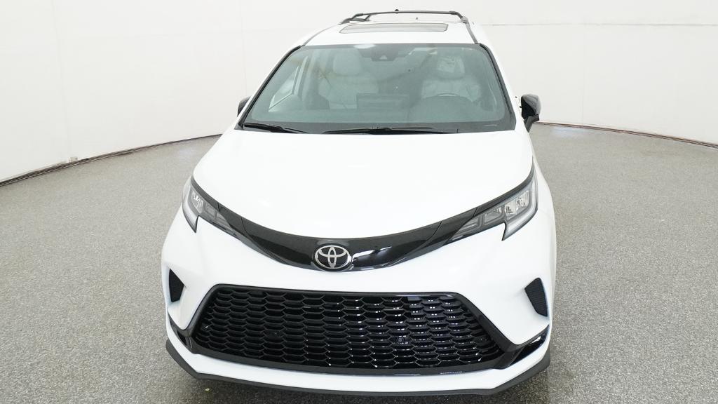 New 2026 Toyota Sienna Van