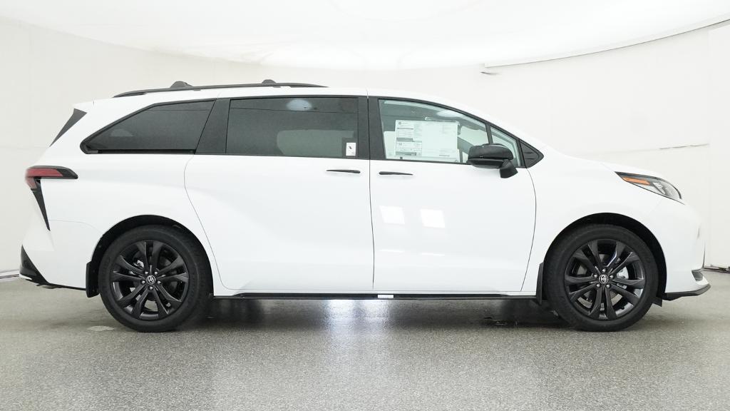 New 2026 Toyota Sienna Van
