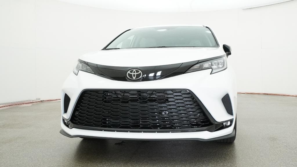 New 2026 Toyota Sienna Van