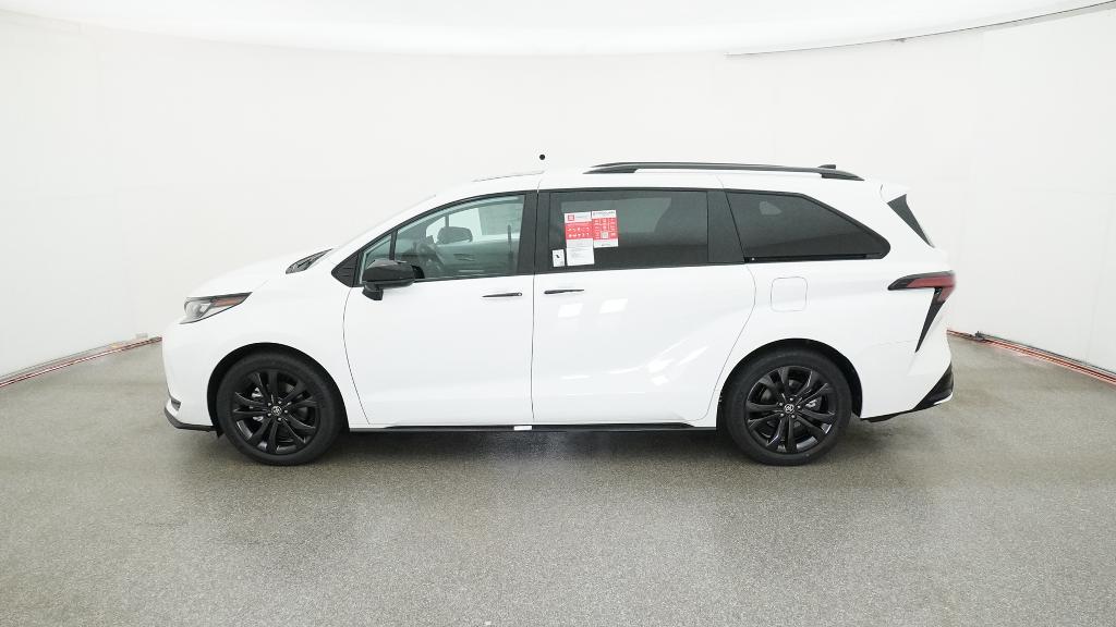 New 2026 Toyota Sienna Van