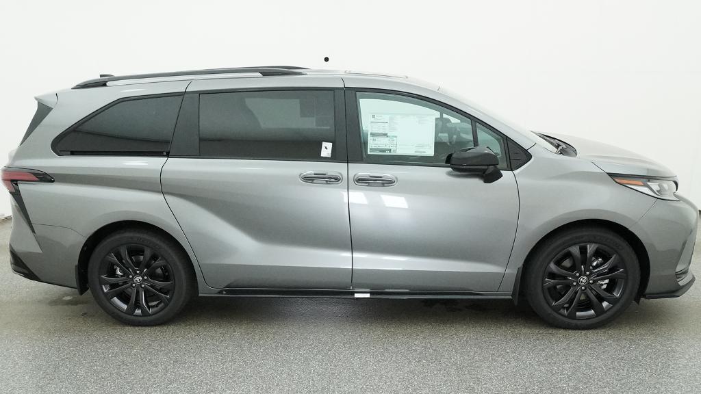 New 2026 Toyota Sienna Van