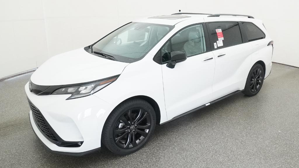 2026 Toyota Sienna XSE 7-Passenger Hybrid FWD's photo