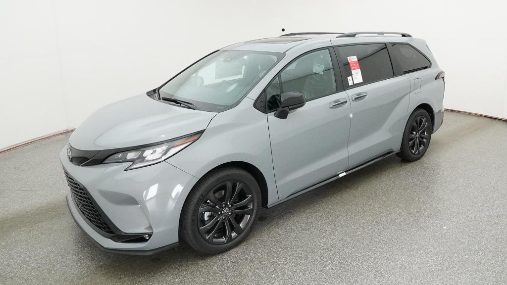 2026 Toyota Sienna XSE 7-Passenger Hybrid FWD's photo