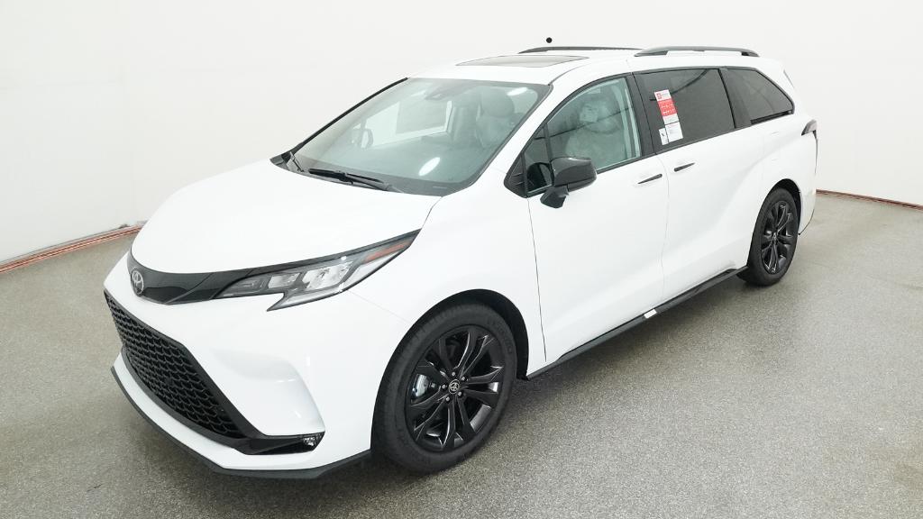 2026 Toyota Sienna XSE 7-Passenger Hybrid FWD's photo