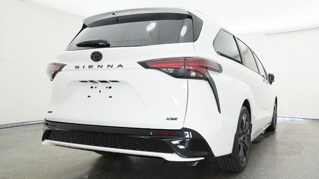 New 2026 Ice Cap Toyota  XSE image 79