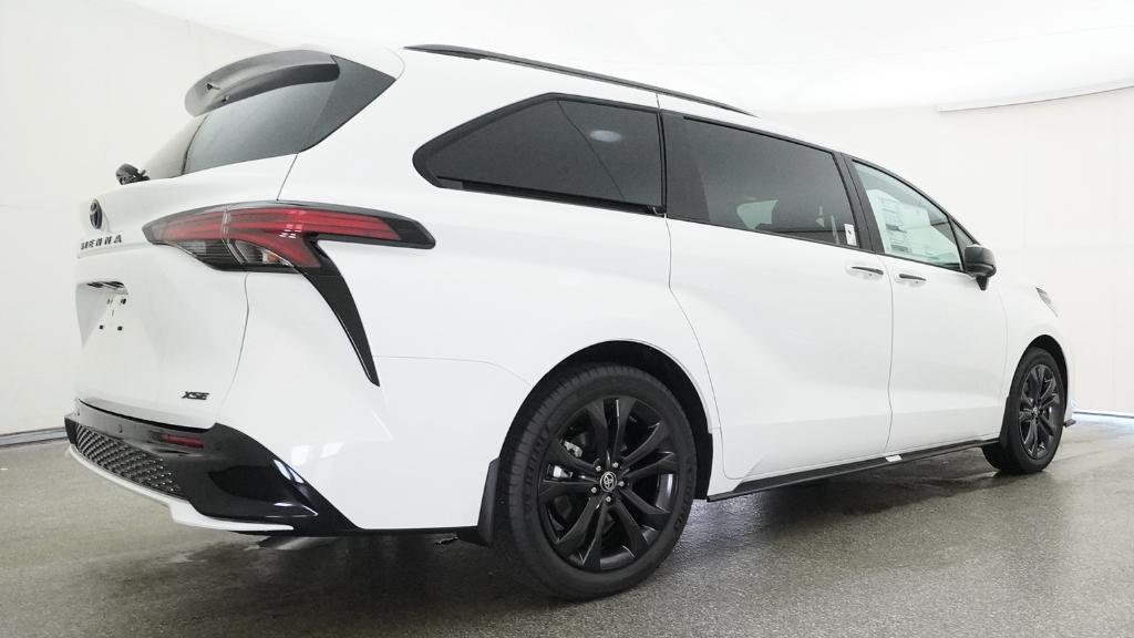 New 2026 Ice Cap Toyota  XSE image 84