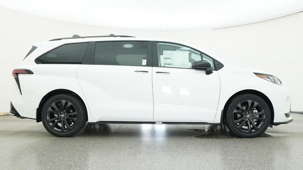 New 2026 Toyota Sienna Van