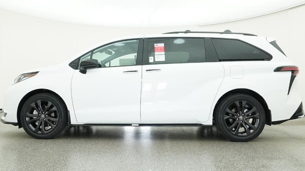 New 2026 Toyota Sienna Van