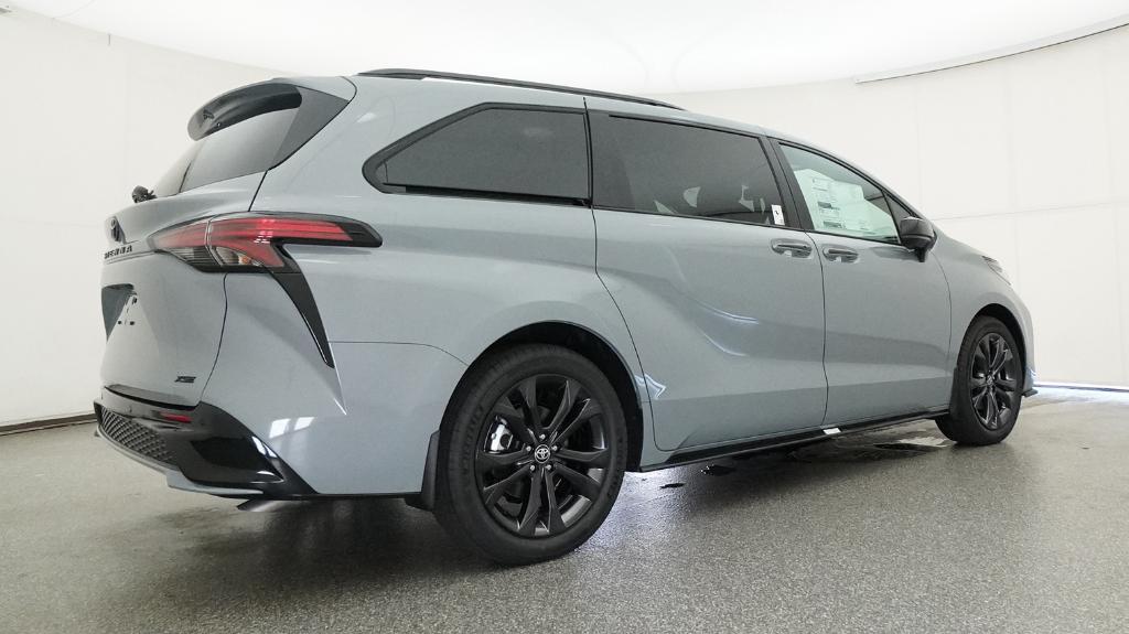 New 2026 Toyota Sienna Van