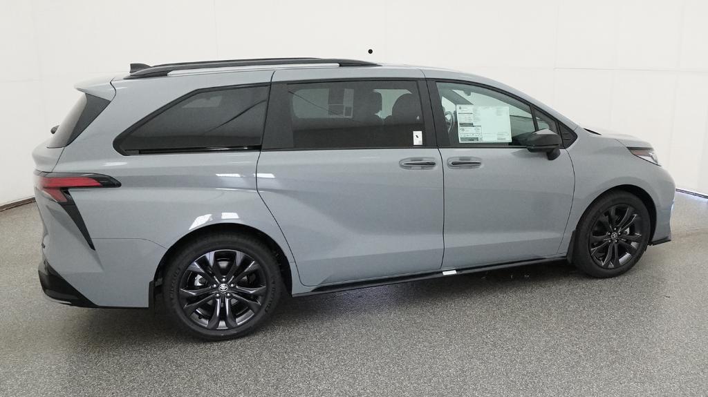 New 2026 Toyota Sienna Van