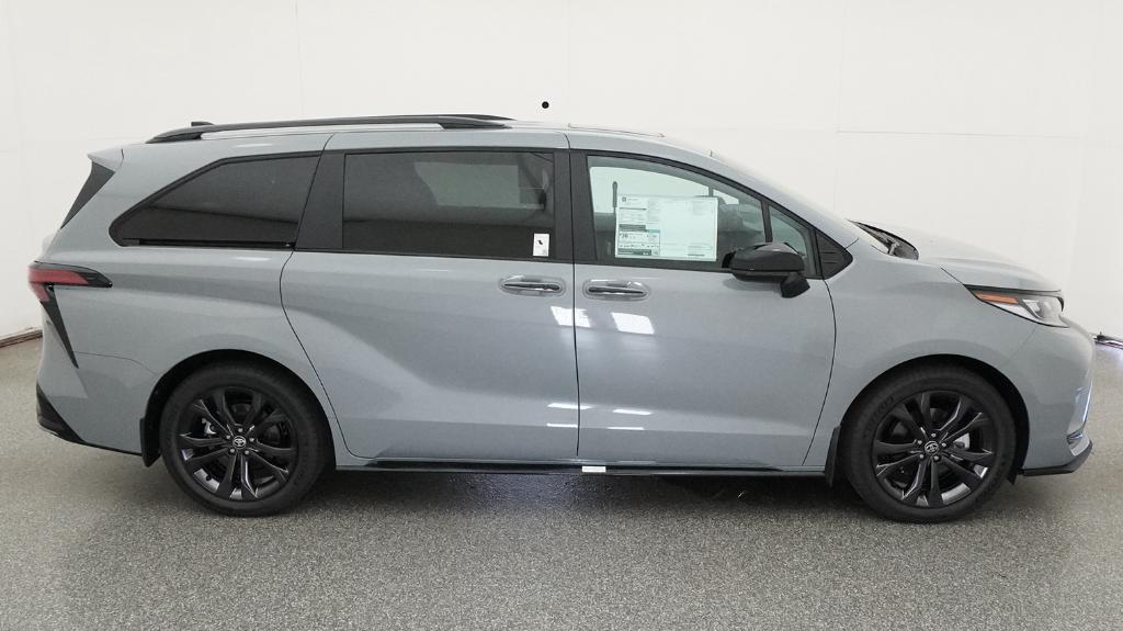 New 2026 Toyota Sienna Van