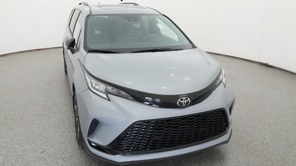 New 2026 Toyota Sienna Van