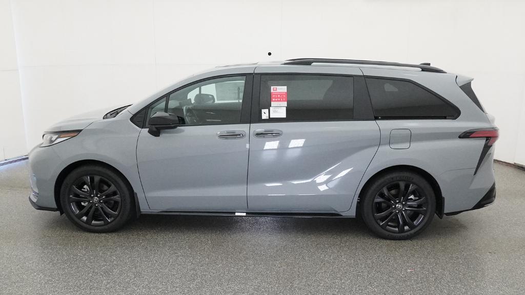 New 2026 Toyota Sienna Van