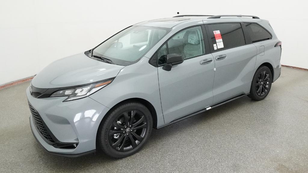 2026 Toyota Sienna XSE 7-Passenger Hybrid FWD's photo