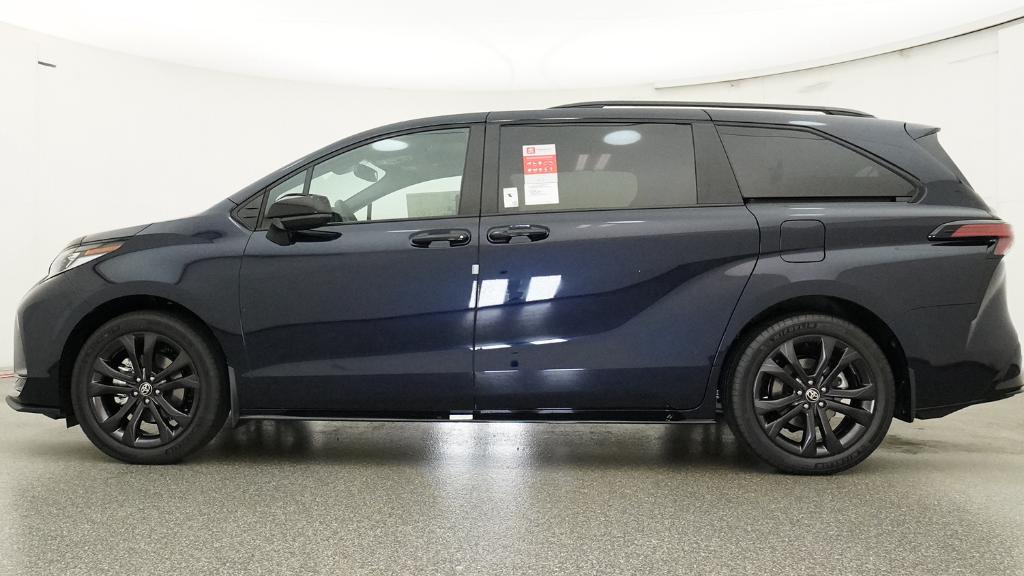 New 2026 Toyota Sienna Van