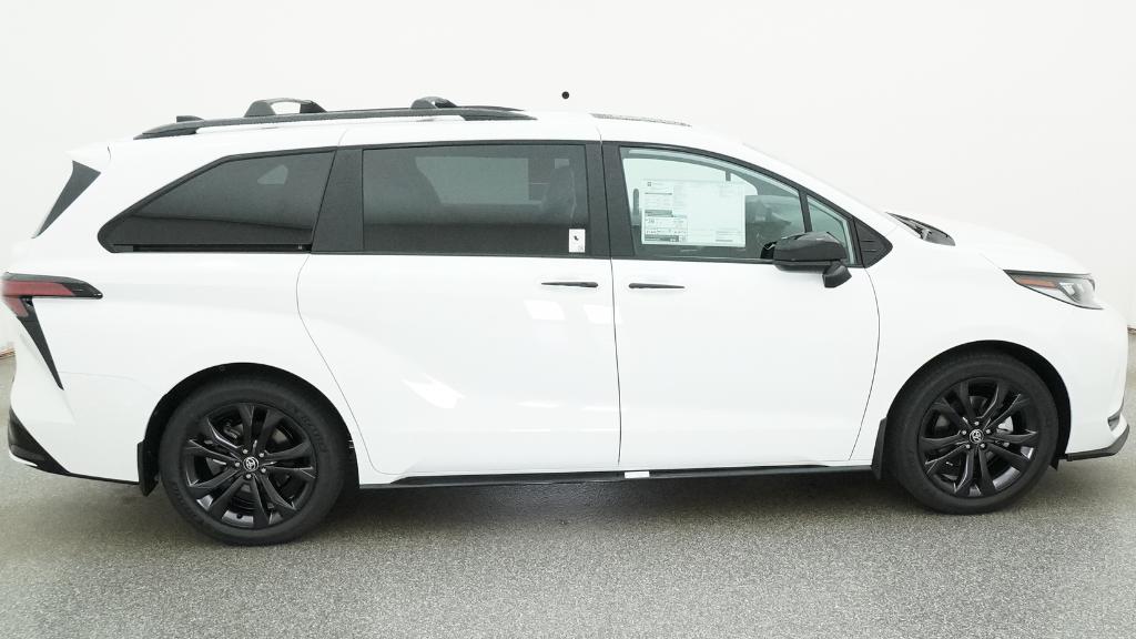 New 2026 Toyota Sienna Van