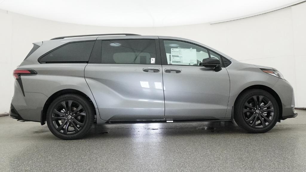 New 2026 Toyota Sienna Van