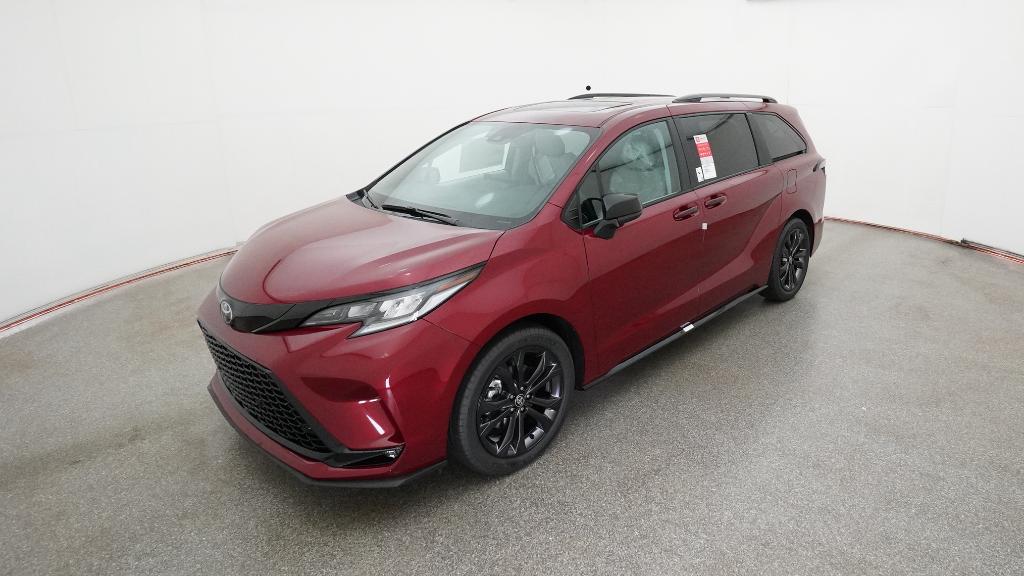 2026 Toyota Sienna XSE 7-Passenger Hybrid FWD's photo